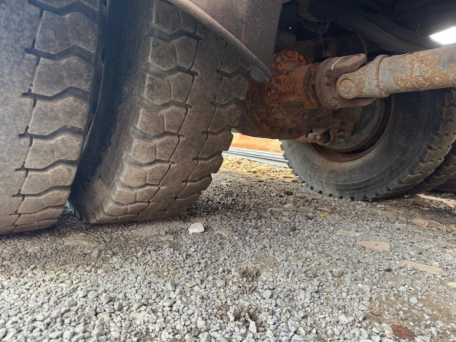 Vand Autobasculanta OAF/MAN echipata cu lama si sararita