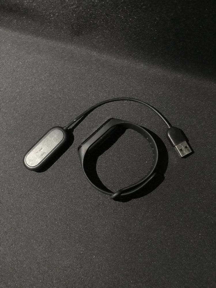 Часы MI Band 4
