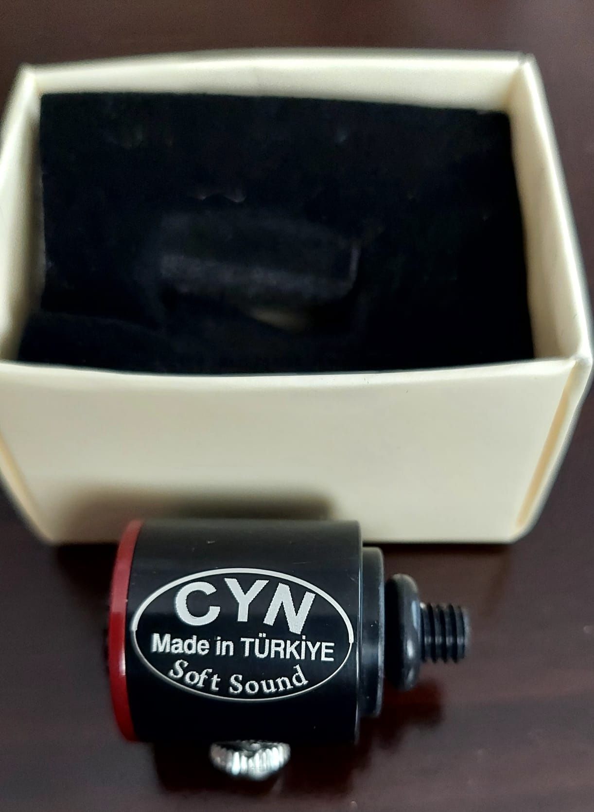 Микрофон CYN (Турция) за кларинет, саксофон и др