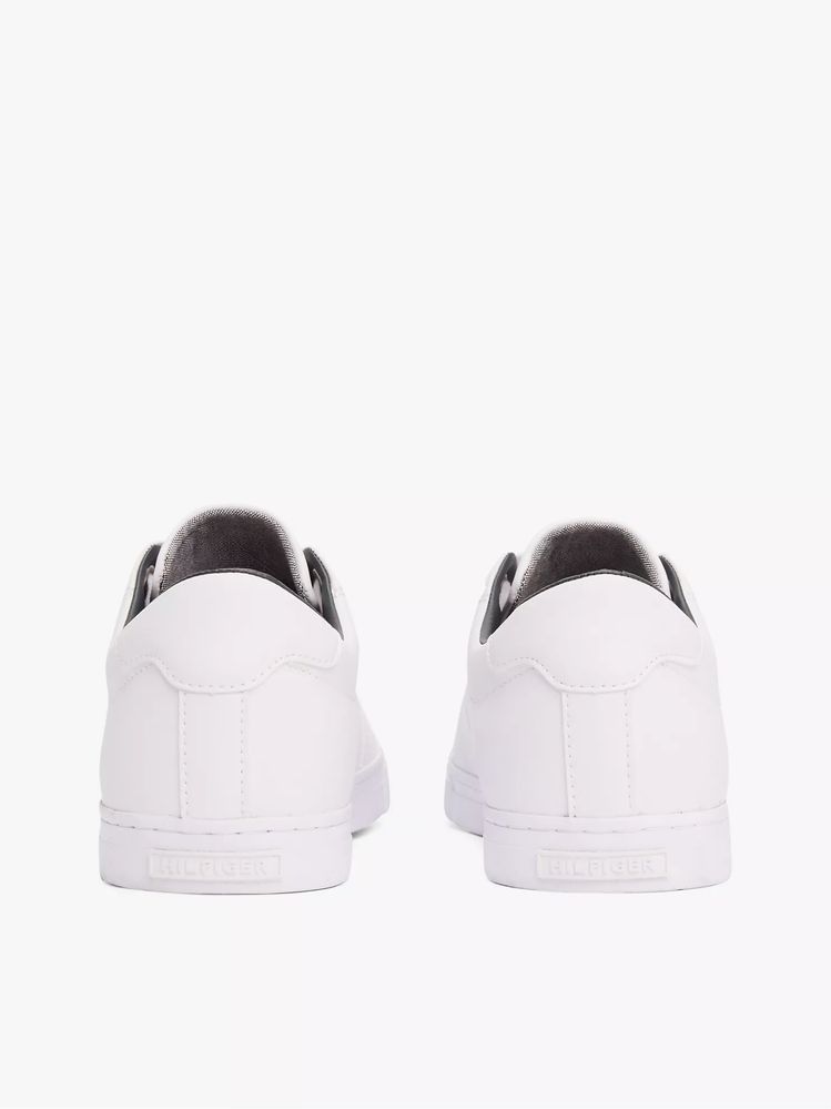 Tommy Hilfiger original Amerikadan kegan kojanniy