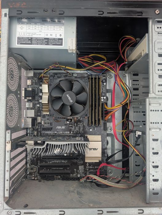 Unitate PC modestă