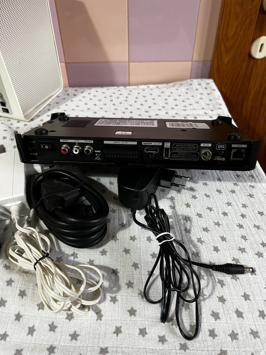 Vând mediabox Vodafone .