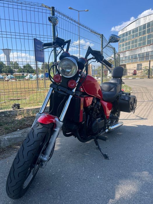 Honda Magna VF700C