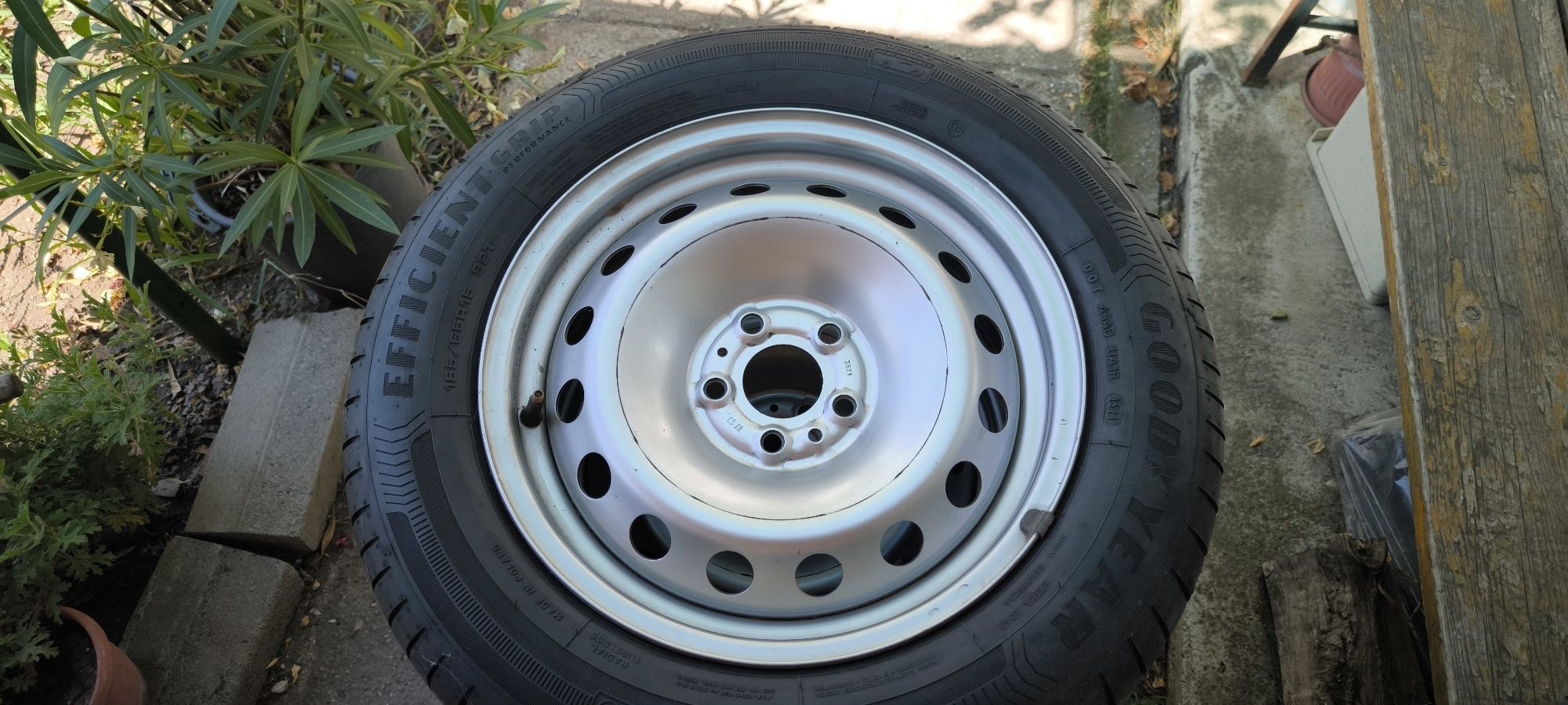 Летни Гуми Goog Year със стоманени джанти за Fiat Doblo 185/65R15  92T