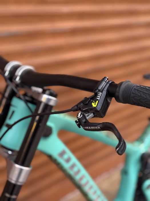 Велосипед за спускане Propain Rage CF 2020 L 27.5