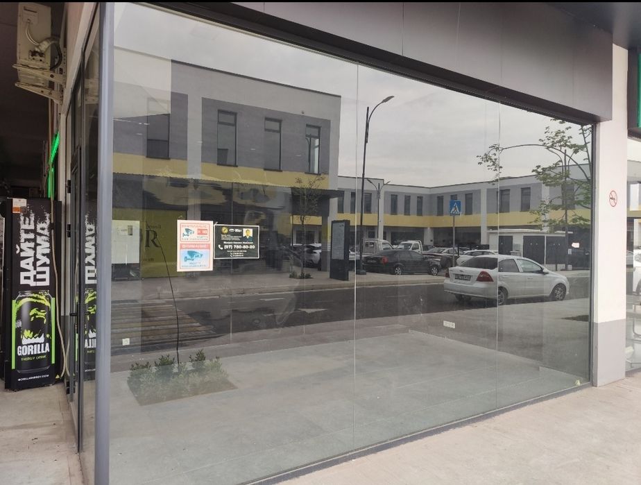 Index bozorida do'kon sotiladi 1-qavat 1м²- 900 y,e,