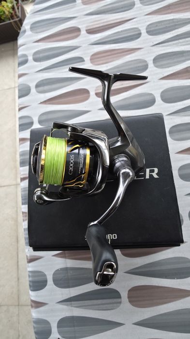 Mulineta Shimano Twin Power C2000S