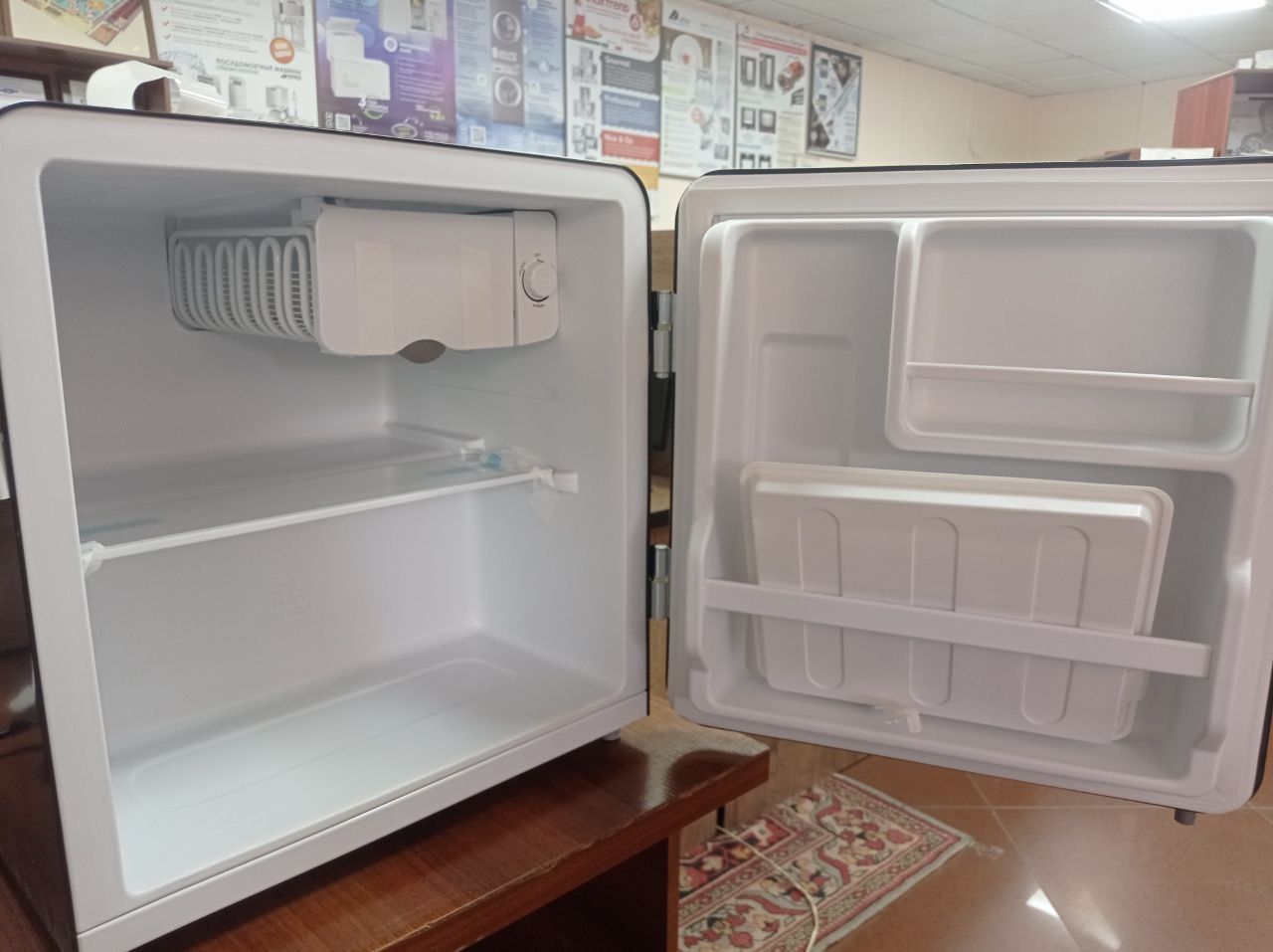 Холодильник Midea retro мини
