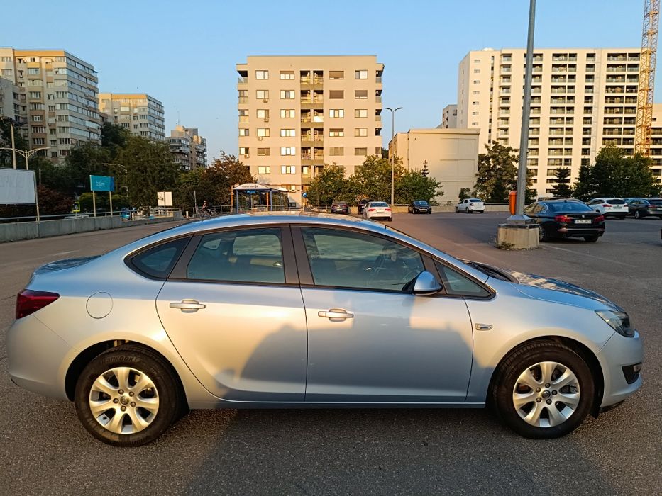 Opel Astra J Enjoy 1.6 CDTI