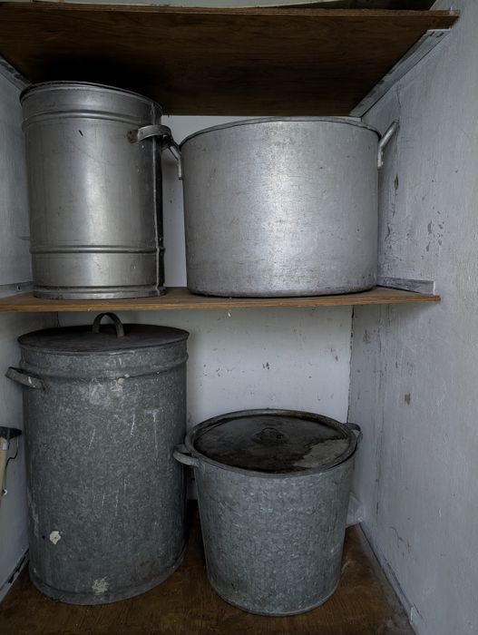 Продам баки кастрюли.