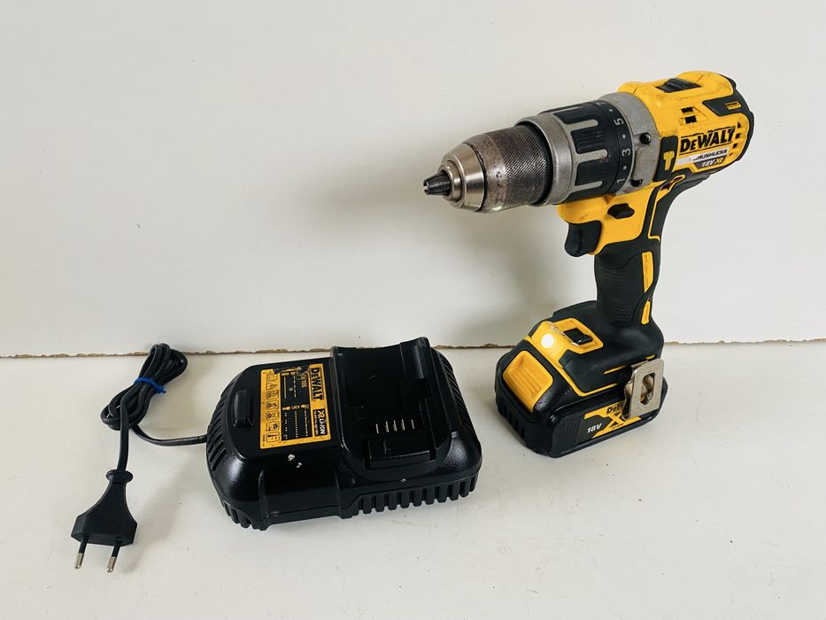 Filetanta dewalt DCD 796
