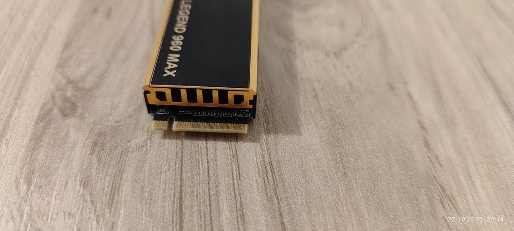 SSD A DATA 2 TO legend 960