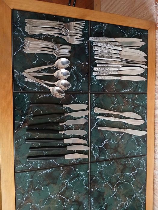 Прибори за хранене 28 броя