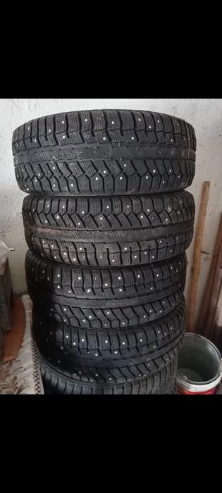 Зимние шины 205/55/16. - 85 тыс почти новые и 205/65/16 - 60 тыс
