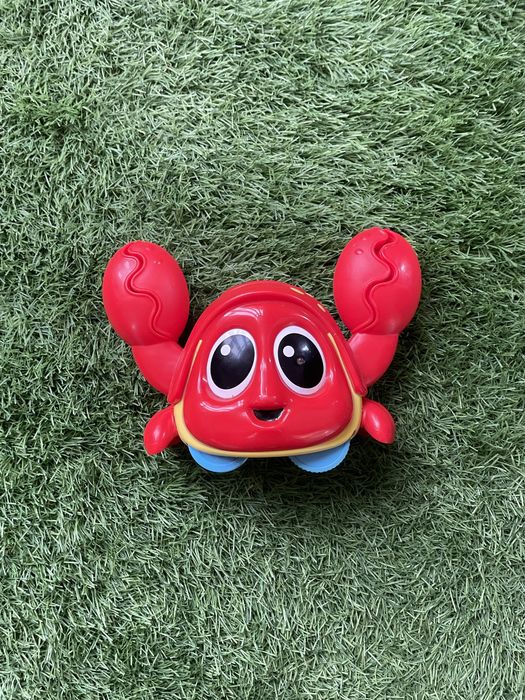Littel  tikels Crab Rosu interactiv