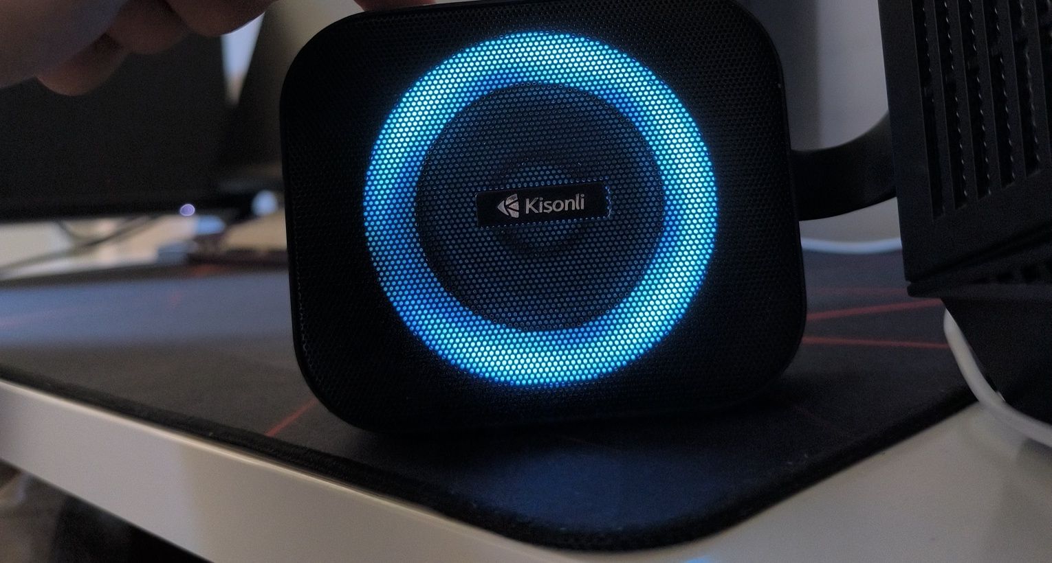 Bluetooth колонка Kisonli S12 – 8W, RGB, FM радио