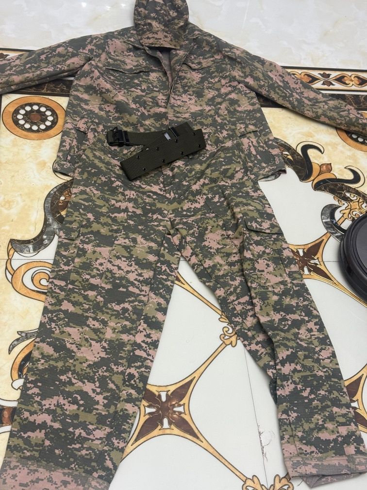 Продам военный костюм