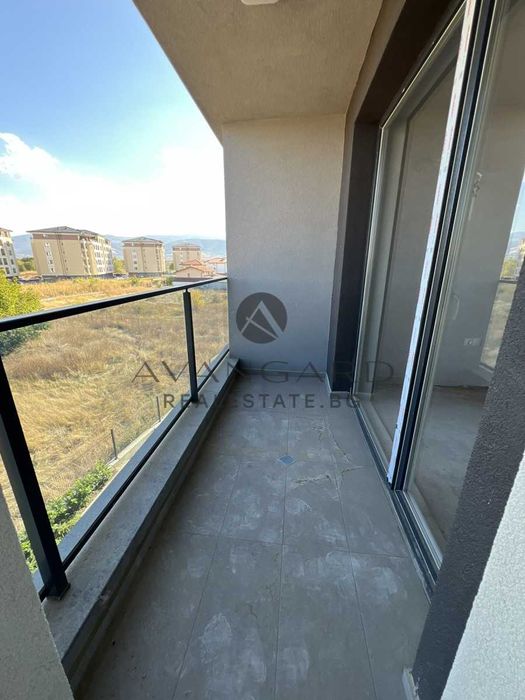 Продава се Двустаен апартамент в Пловдив, Остромила - 82 кв.м за 1125 €/кв.м - Снимка #5