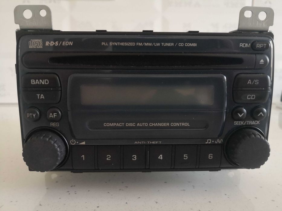 Radio casetofon cu CD Suzuki grand vitara 1