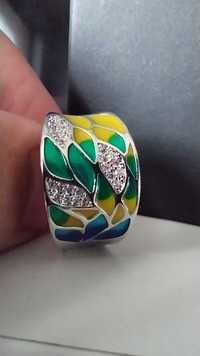 Дамски пръстен с цирконии и цветен емайл