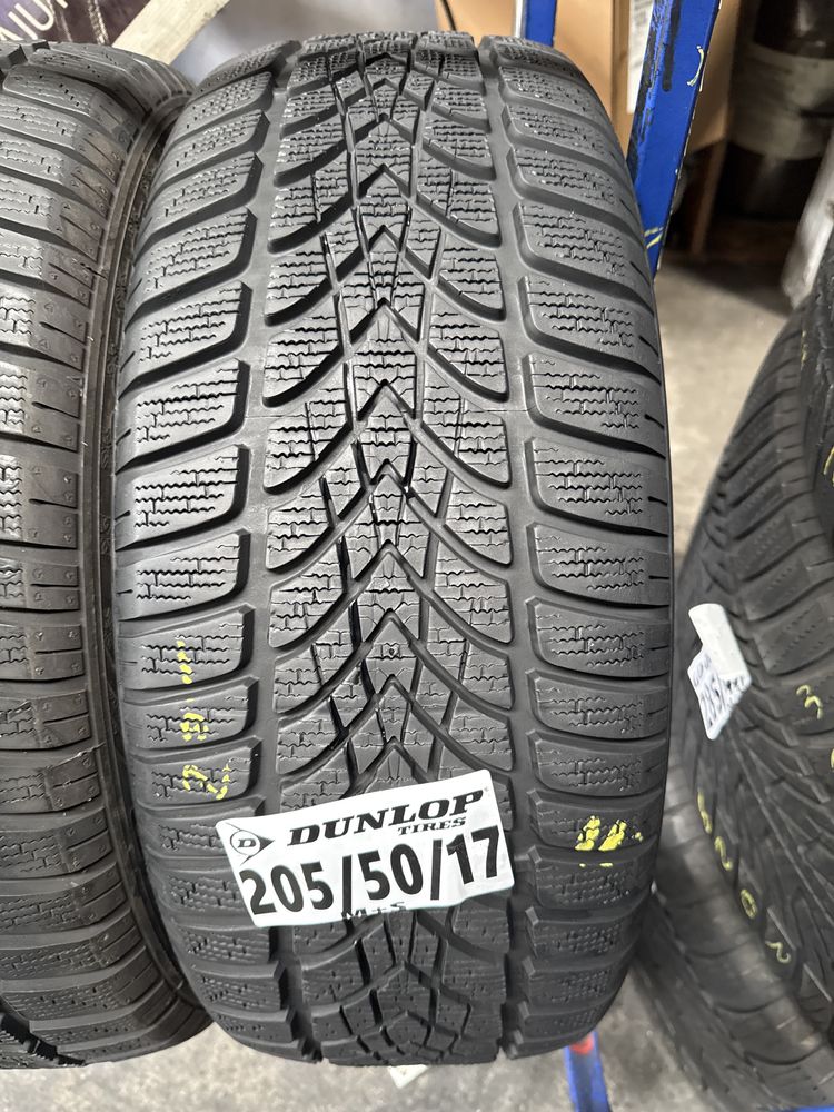 205/50/17 Dunlop M+S