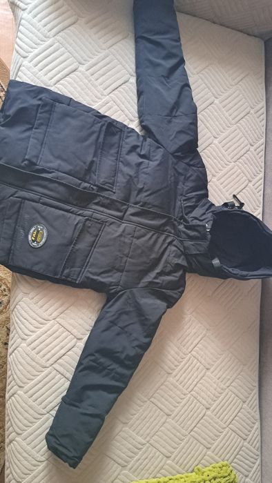 Куртка зимняя на 11-12 лет