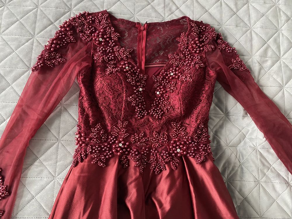 Vand rochie de seara