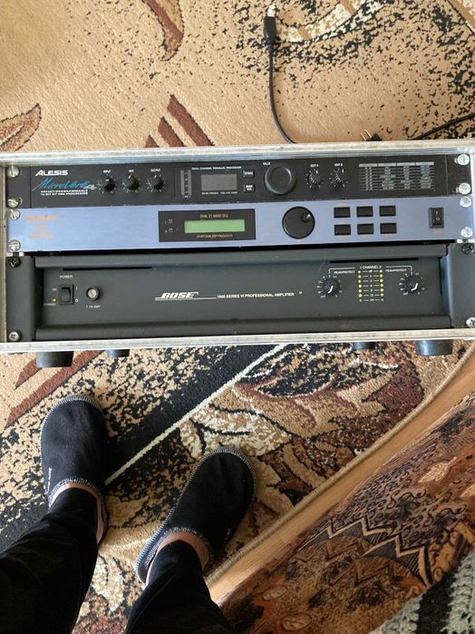Vand-Schimb Rack+Amplificator BOSE-1600 Seria IV+EQ si Alesis/Voce