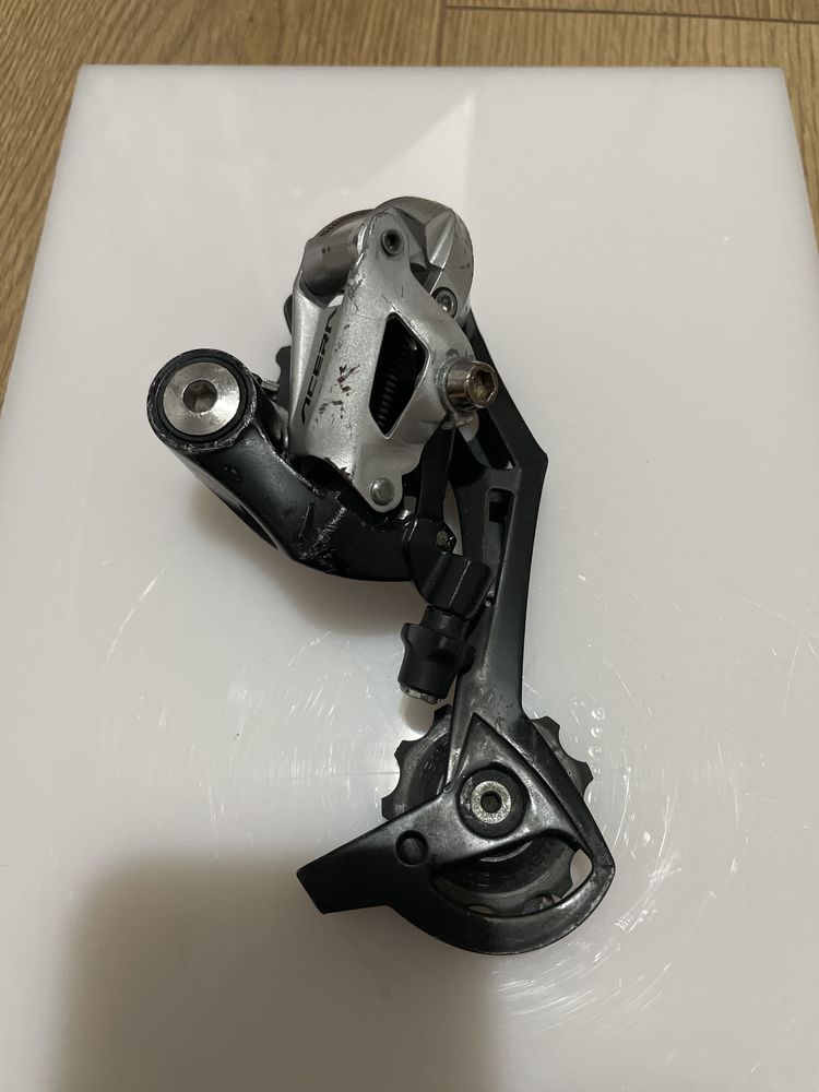 Schimbătoare de viteze Shimano
