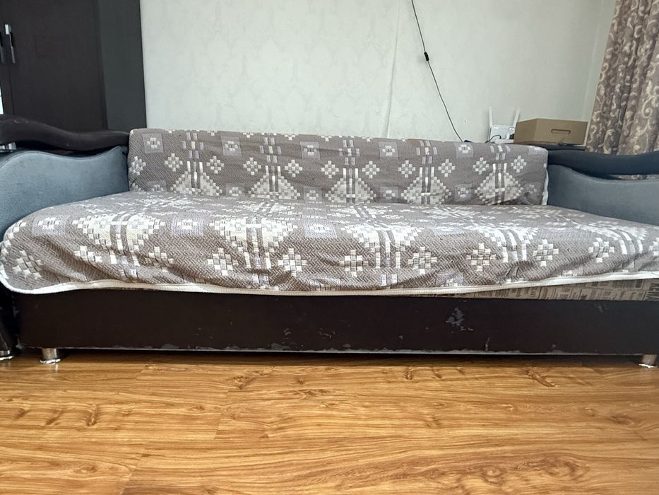 Продам диван б/у