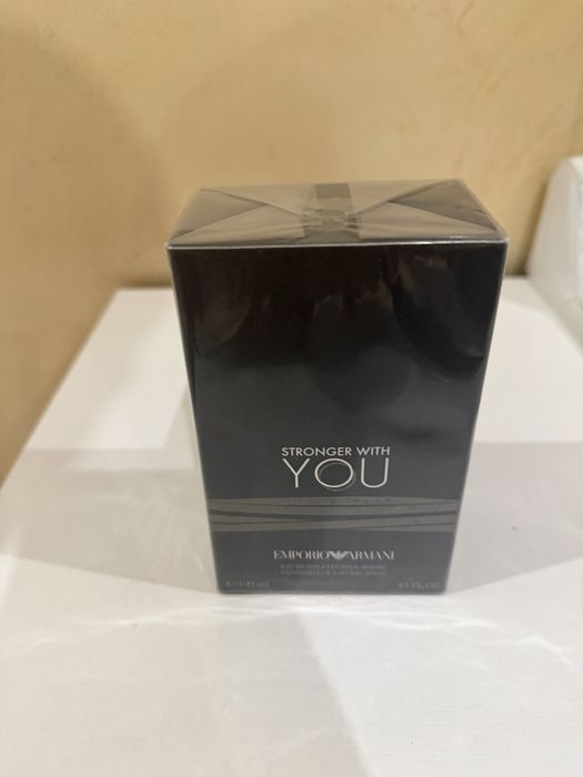 Парфюм Armani Stronger With You