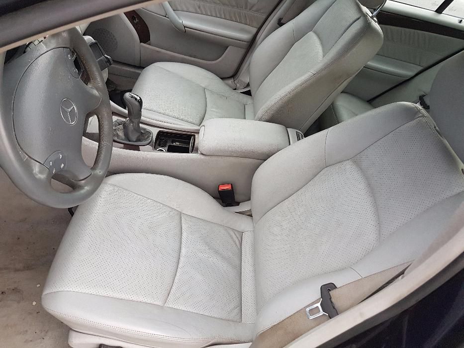 На Части! Mercedes C-Класа W203 270 CDI Ръчни Комби Кожа Avangarde