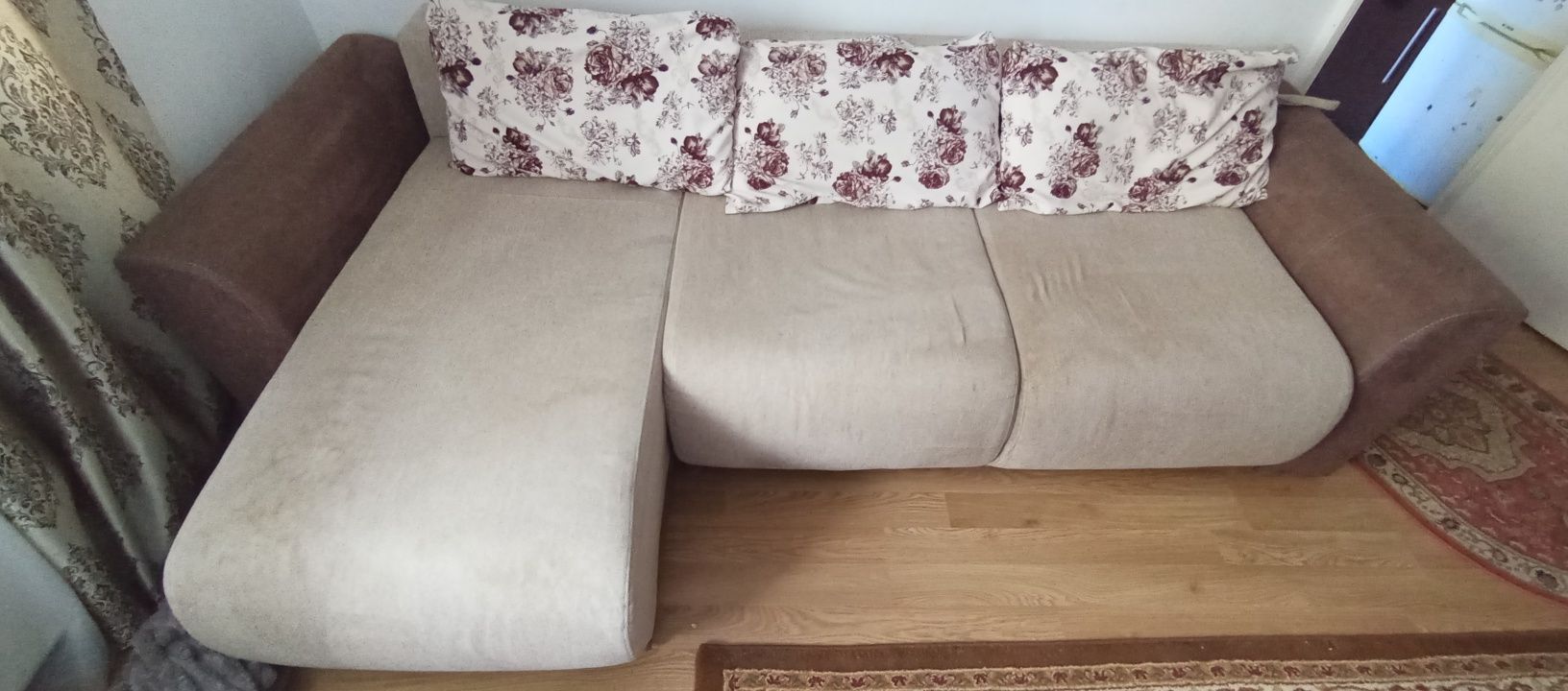 coltar sufragerie trei locuri extensibil