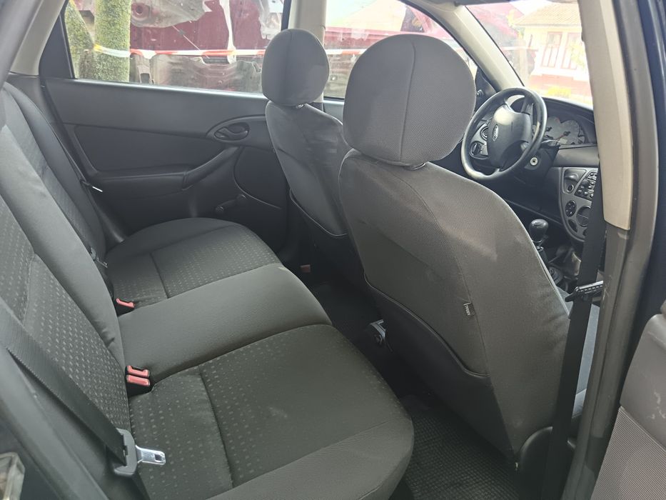 Vand Ford Focus MK1  2004 Hatchback 1.8 TDDI