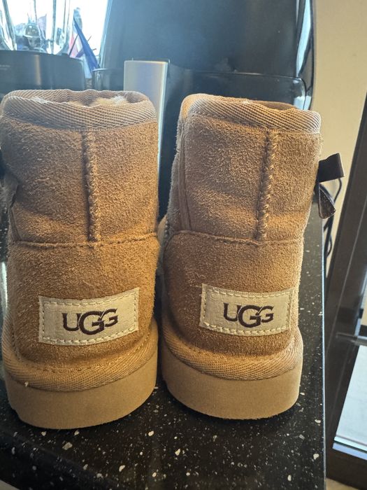 Cizme/Ghete Ugg fetite 27,5