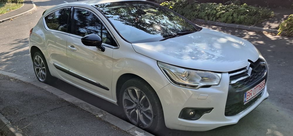 Citroen ds4 sport chic 200cp 1.6thp