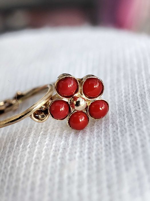 Cercei Aur 14K Copii Fetite Coral Rosu Montura Bezel 5 Petale