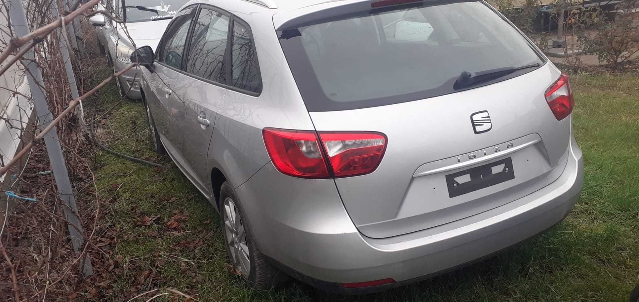 Oglinda stanga cu rabatare electrica Seat Ibiza 6J