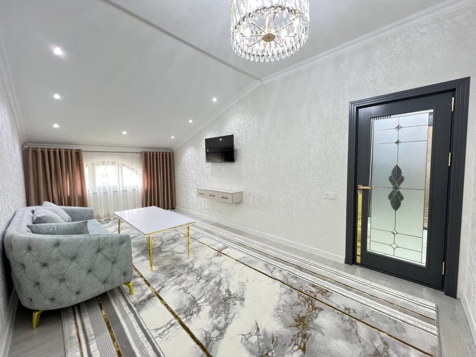 3 xonali kvartira sotiladi. Aeroport