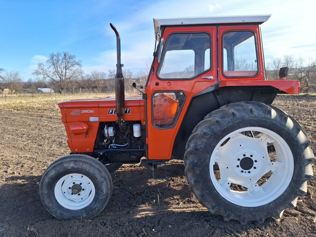 Tractor Fiat 450