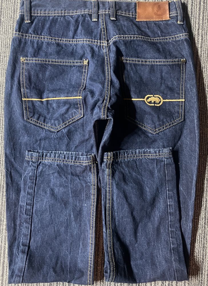 Vand jeans Ecko!