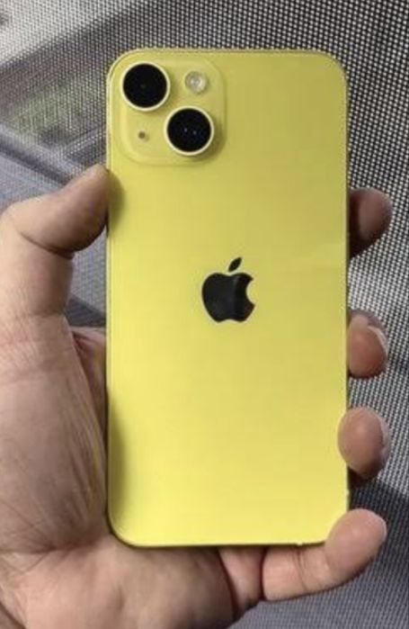 14 желтый айфон отличном состоянии