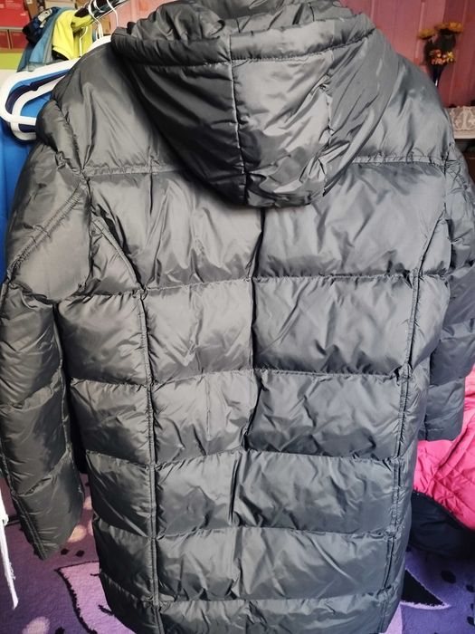 Зимно яке с сваляща се качулка