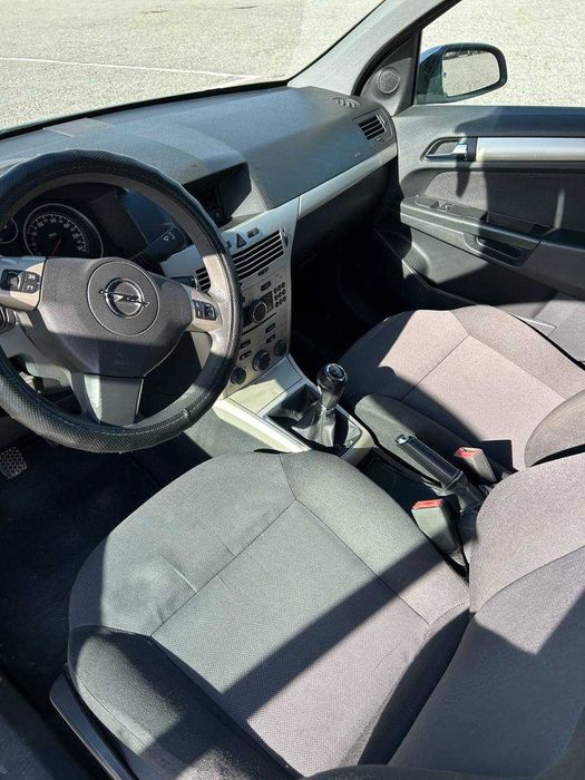 Opel Astra 1.6I Бензин