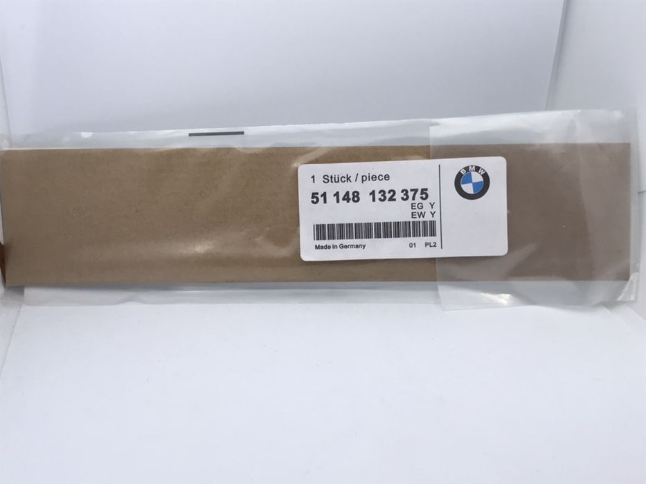 Emblema BMW X3 spate crom