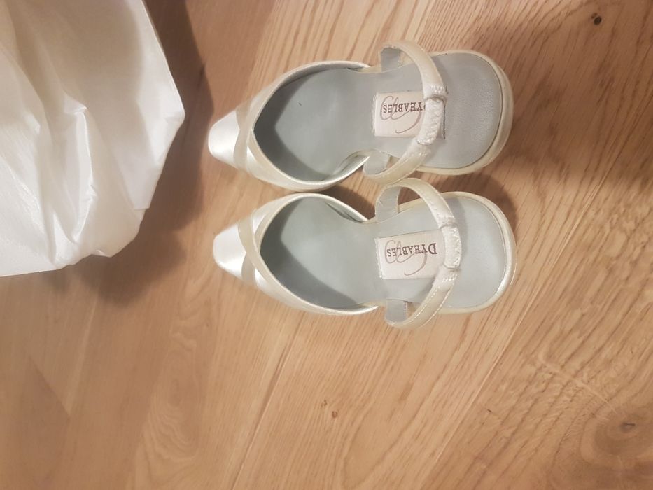 Дамски сватбени обувки Dyeables