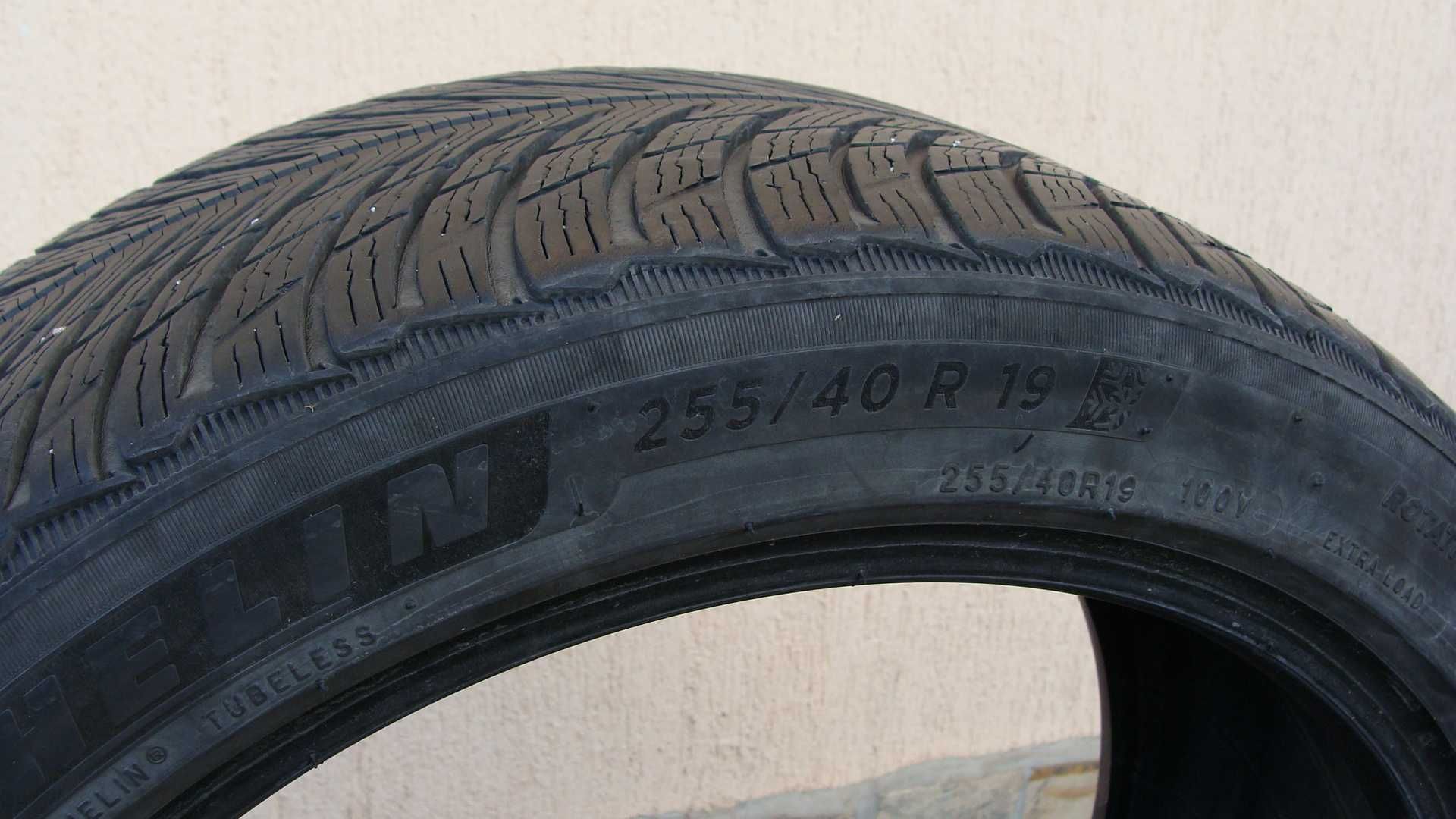 255/40R19 Michelin pilot alpin a5