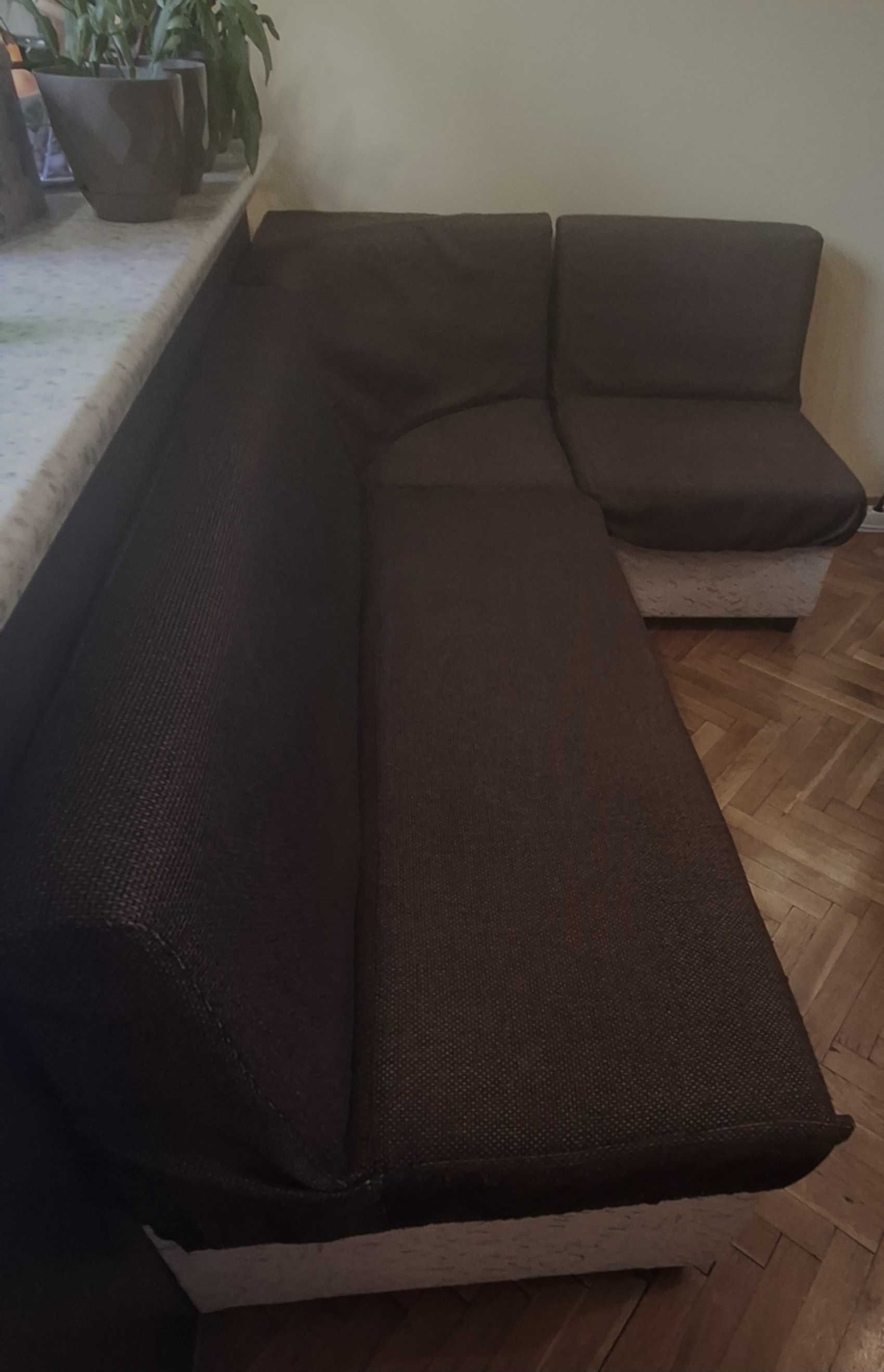 Трапезен ъгъл с функция сън