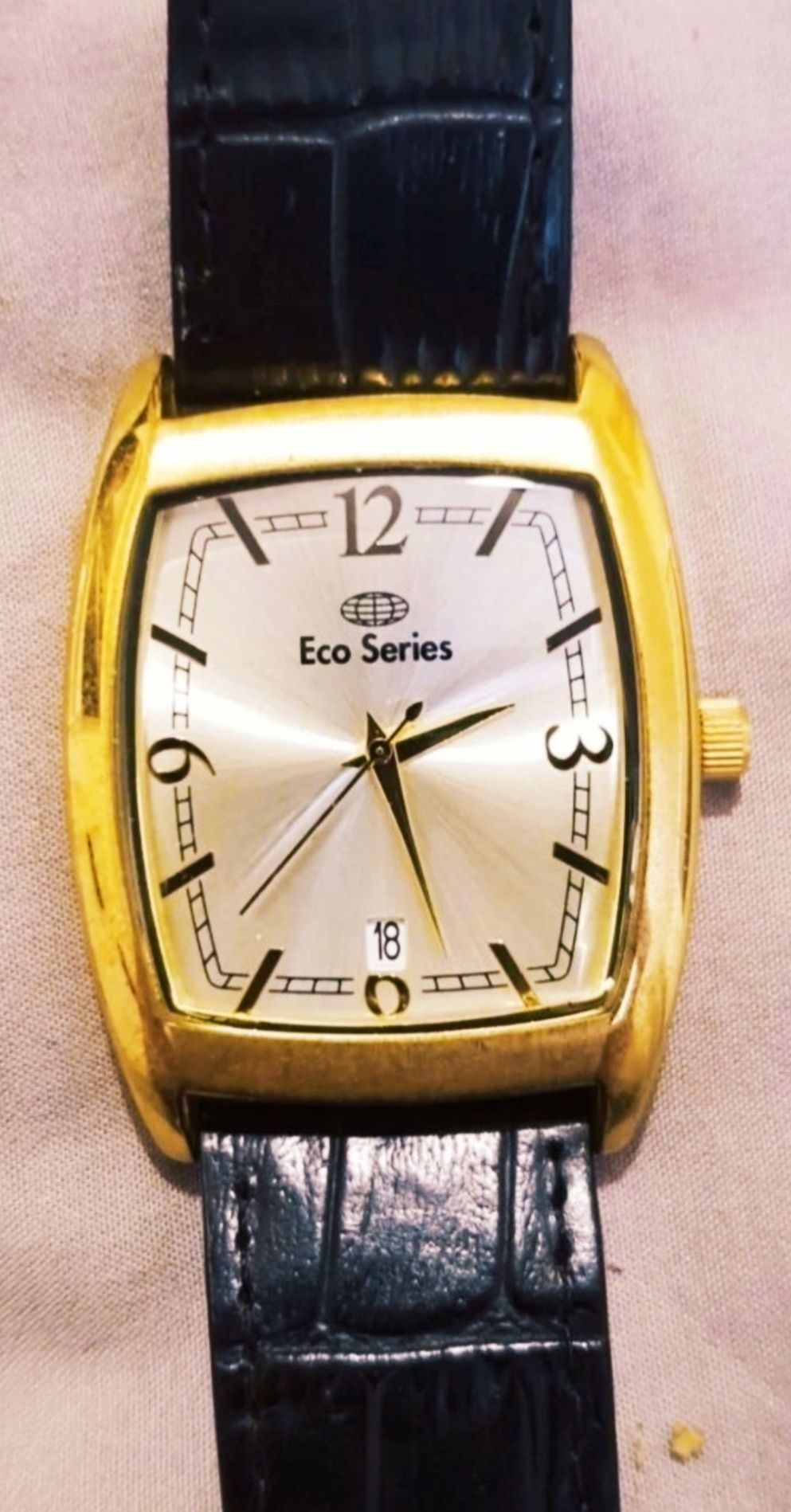 Ceas unisex Eco Series cu cu quartz, carcasă din oțel inoxidabil.