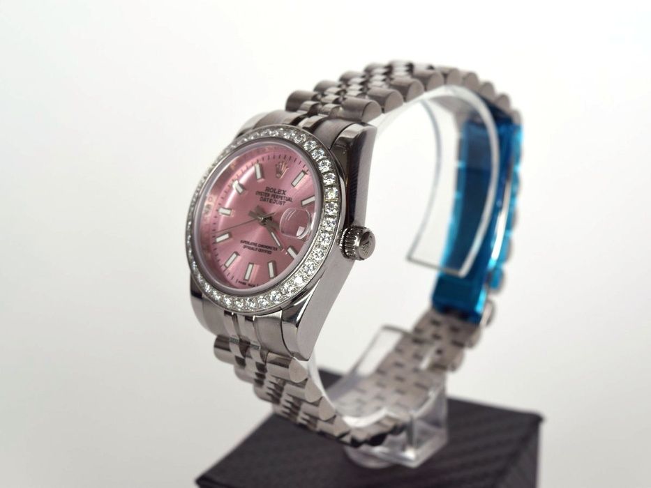 Rolex Datejust Pink Dial Diamond Bezel Часовник